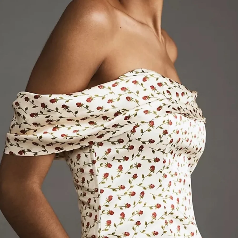 NWT  reformation lux 100% silk top in Madison size o floral - Picture 3 of 10